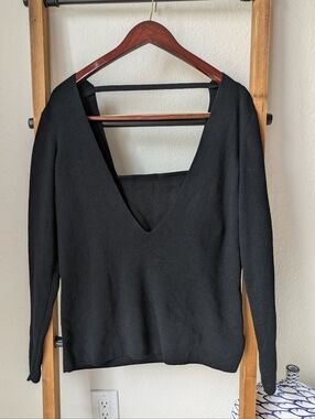 Bailey 44 Women's Black Merino Wool Deep V-Neck Long Sleeve Sweaters